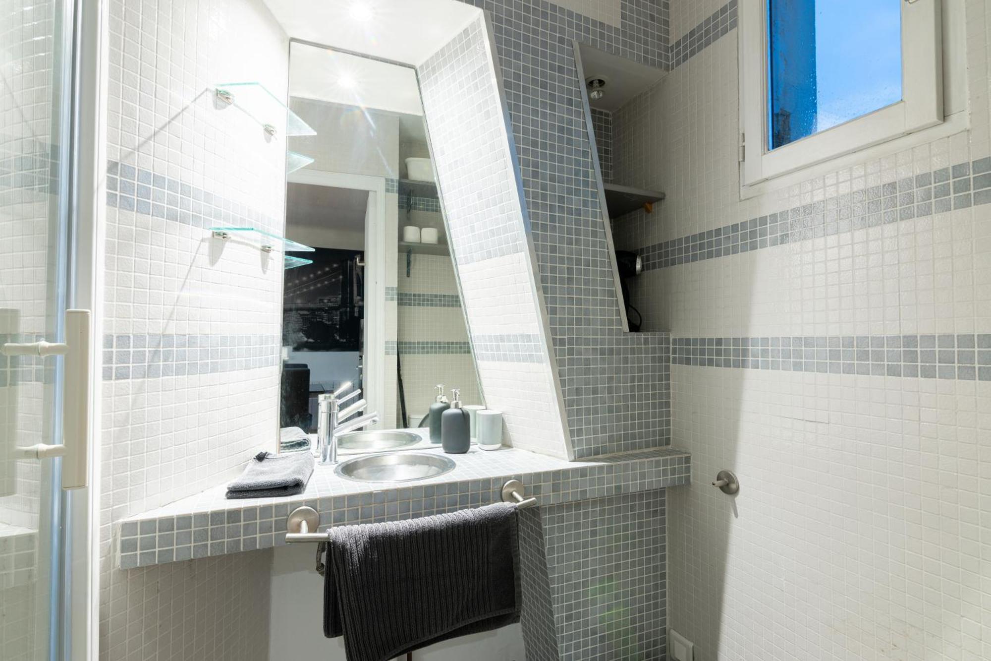 Luxurious 1 Bedroom Tour Eiffel Saint Dominique Free Netflix Παρίσι Εξωτερικό φωτογραφία