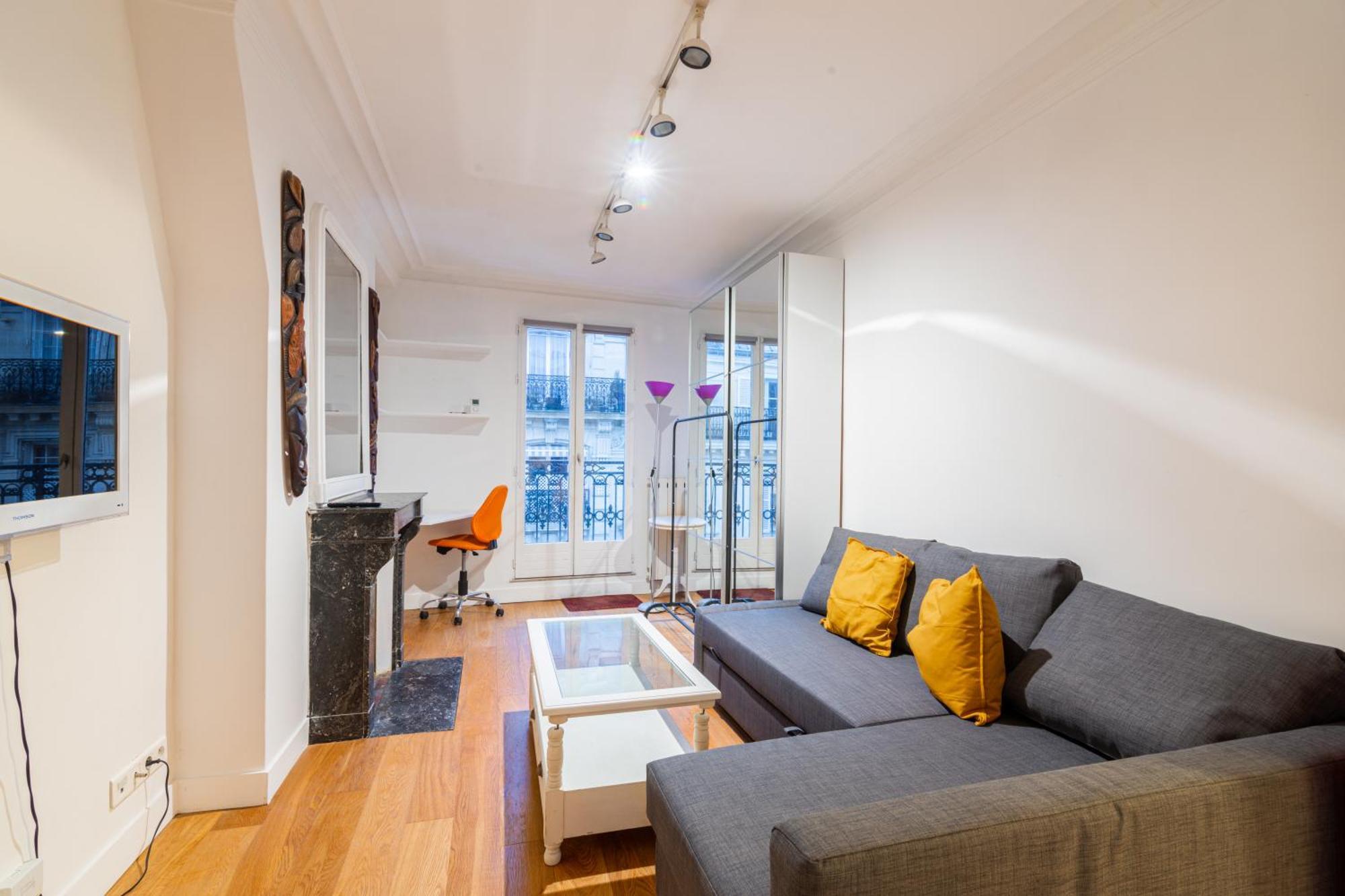 Luxurious 1 Bedroom Tour Eiffel Saint Dominique Free Netflix Παρίσι Εξωτερικό φωτογραφία